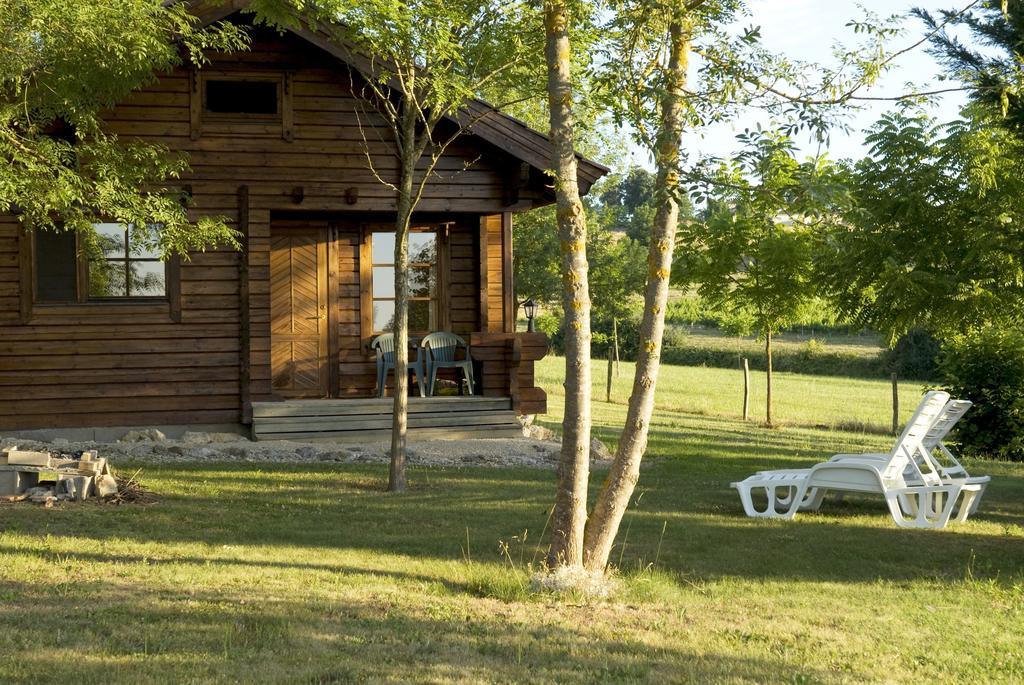 Les Chalets De Grazimis Condom Kamer foto